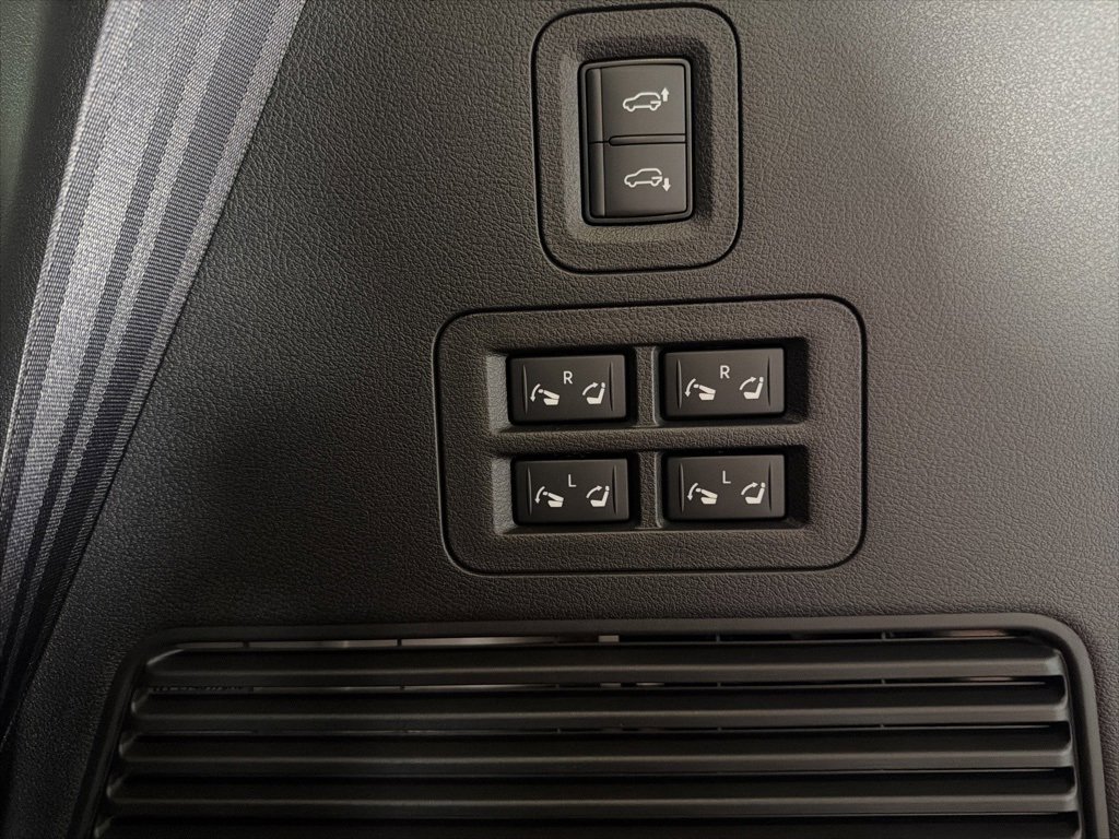 Certified 2026 INFINITI QX80 Luxe w/ Cargo Package image 10