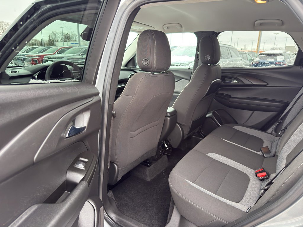 Used 2023 Chevrolet TrailBlazer LT w/ Convenience Package image 28