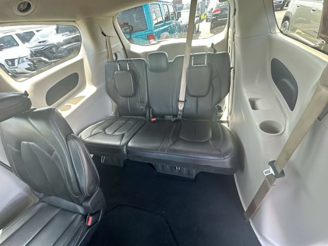 Used 2021 Chrysler Voyager Lxi FWD image 24