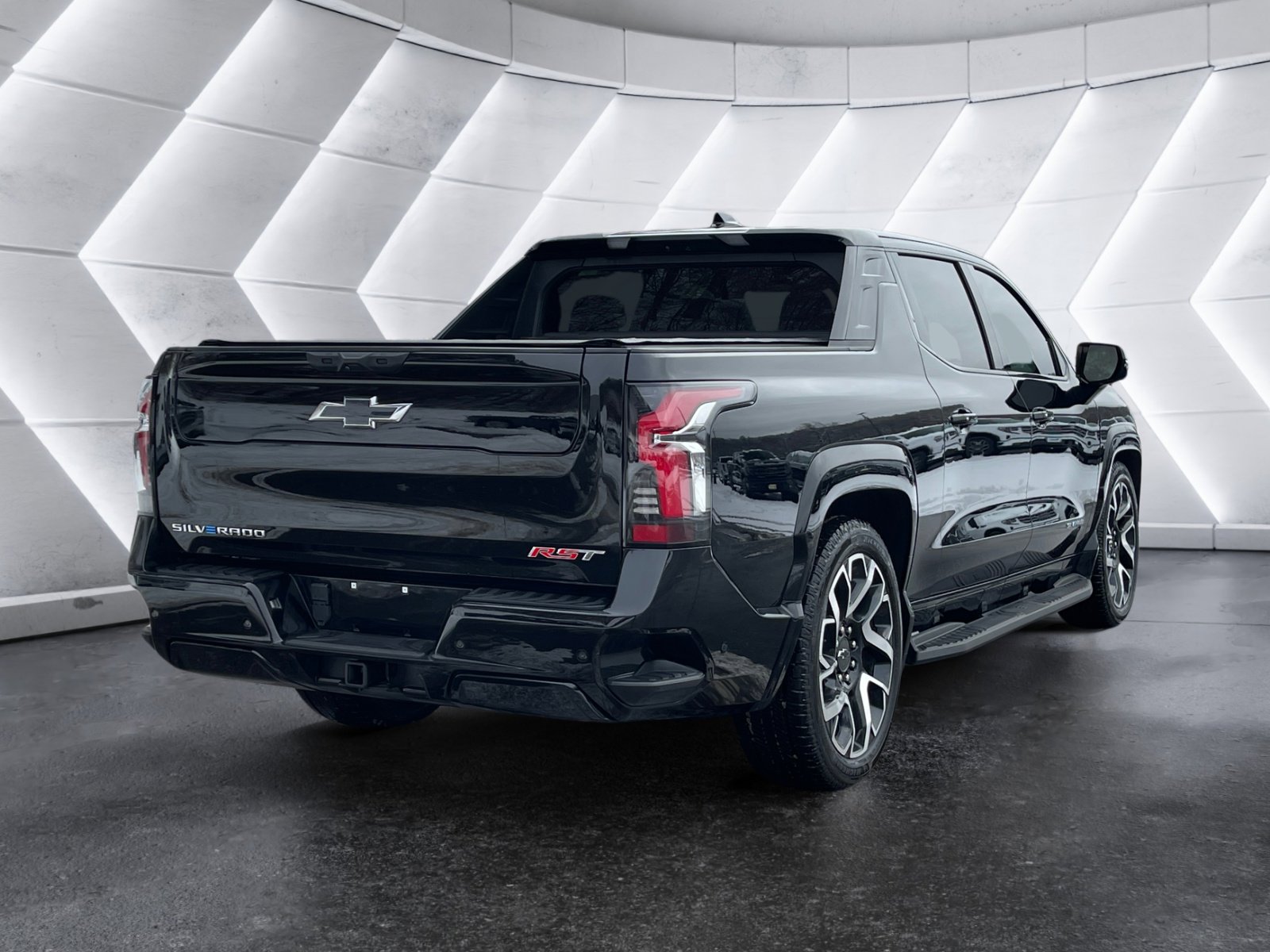 Used 2024 Chevrolet Silverado EV RST image 6