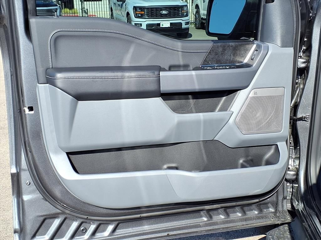 New 2025 Ford F150 Lightning Flash image 28