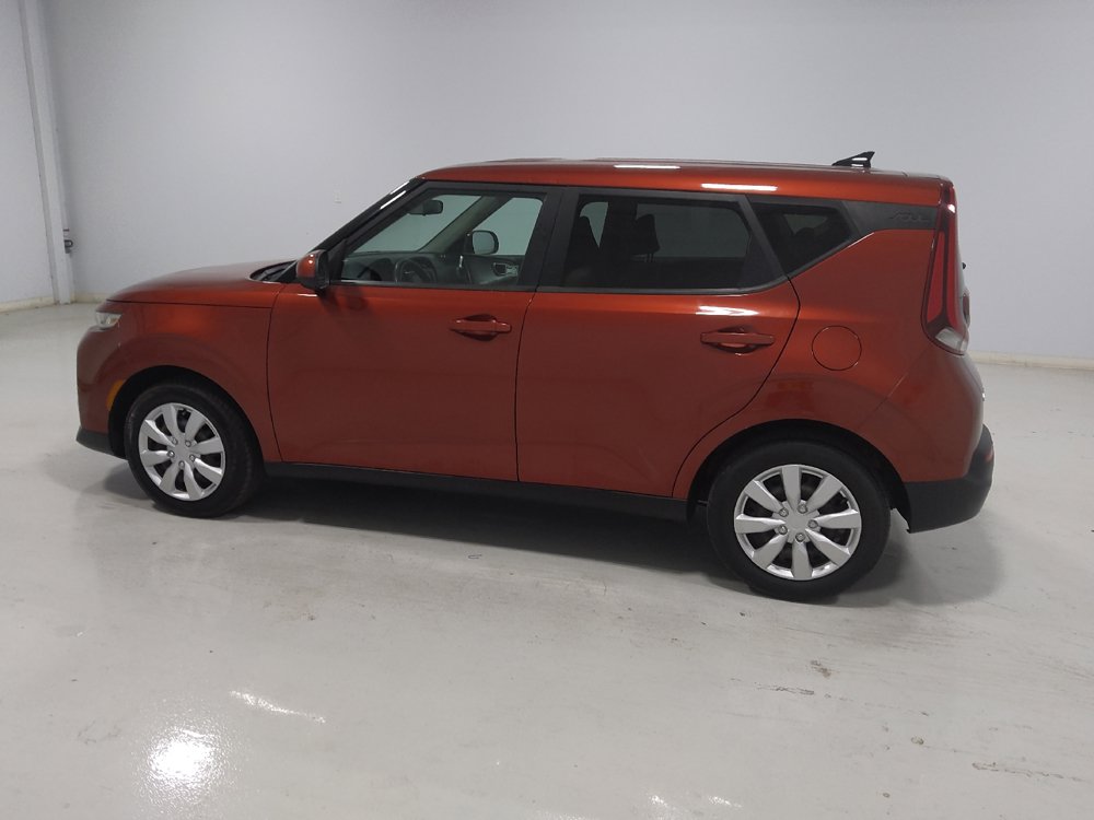 Used 2022 Kia Soul LX FWD image 3