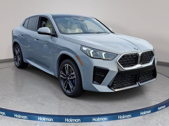 New 2026 BMW X2 xDrive28i w/ Technology Package AWD/4WD image 3