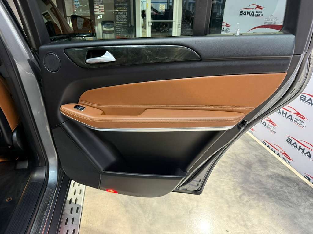 Used 2018 Mercedes-Benz GLS 550 4MATIC w/ Offroad Package image 45