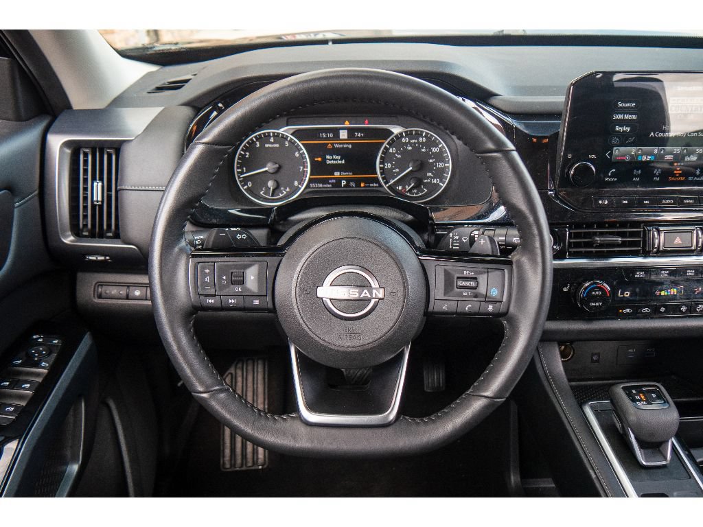 Used 2023 Nissan Pathfinder SL AWD/4WD image 23
