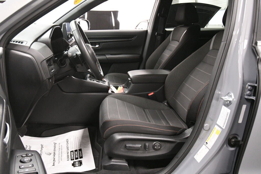Used 2024 Honda CR-V Sport image 9