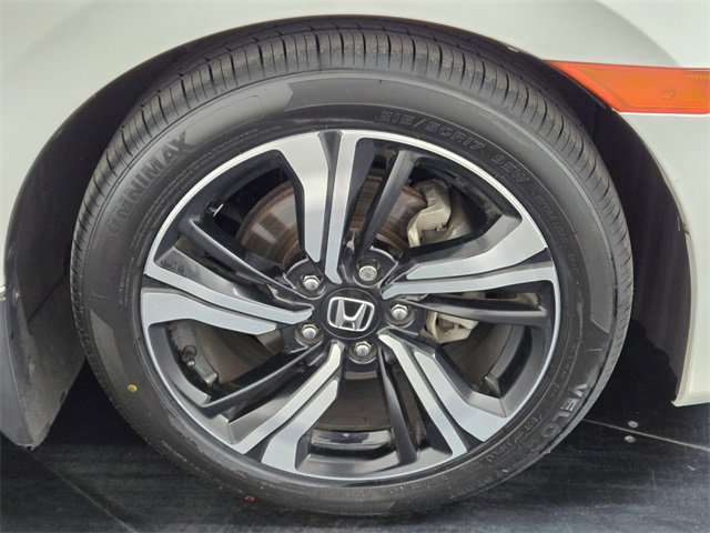 Used 2016 Honda Civic Touring image 9