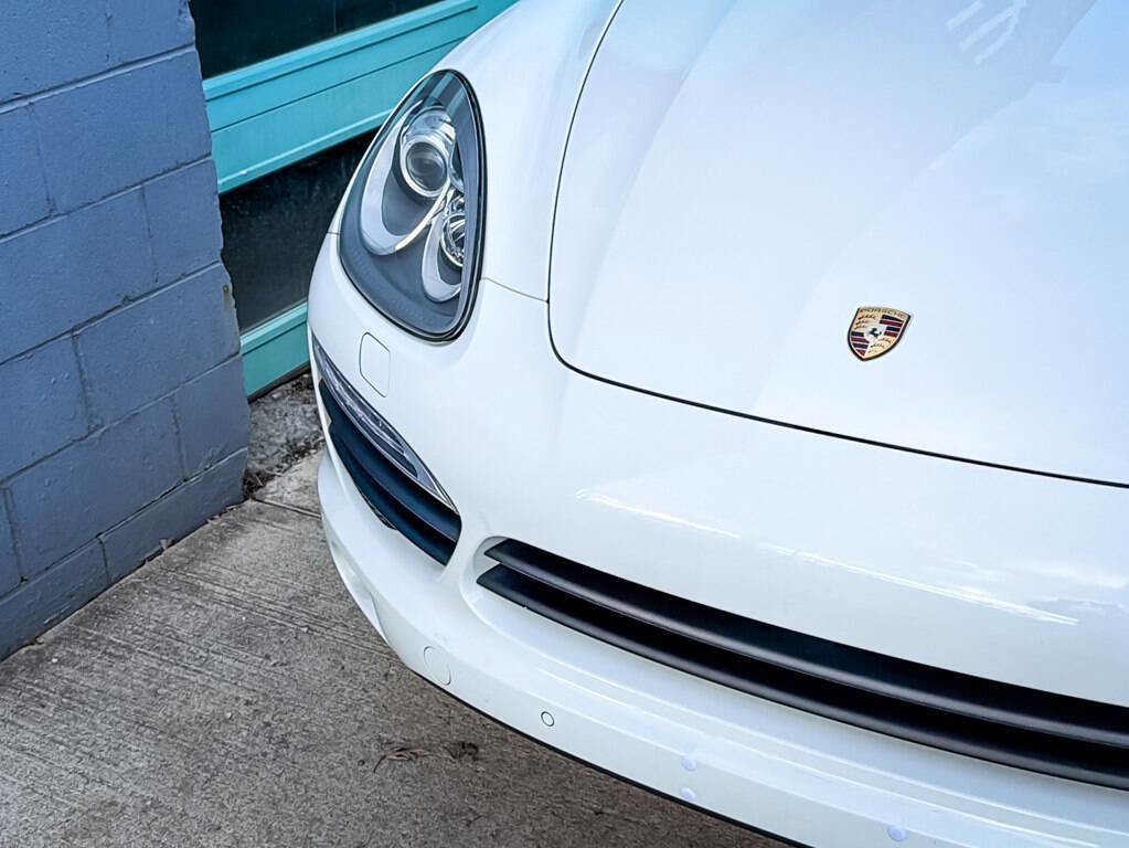 Used 2013 Porsche Cayenne S image 7