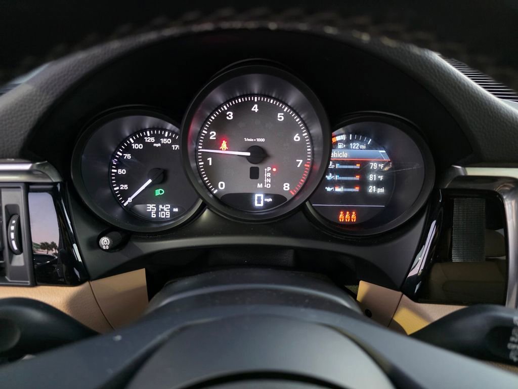 Used 2024 Porsche Macan S image 21