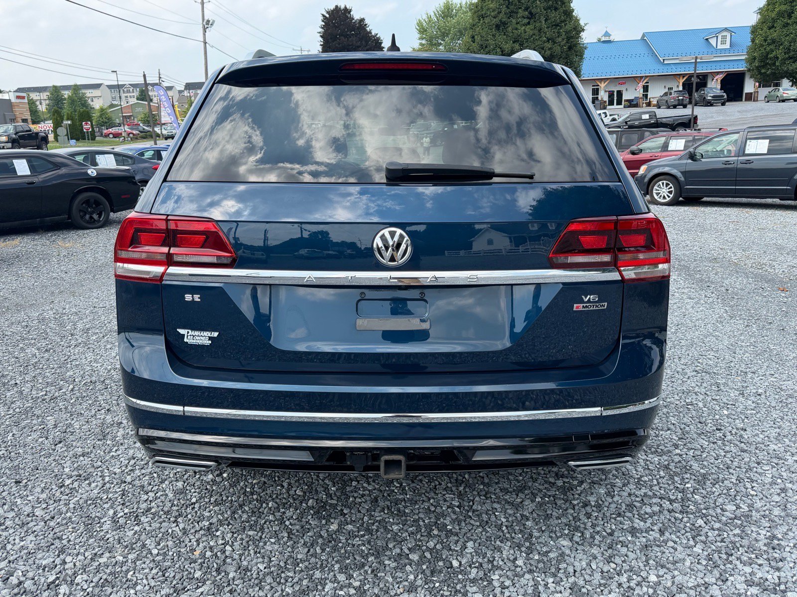 Used 2019 Volkswagen Atlas SE w/ Towing Package AWD/4WD image 4