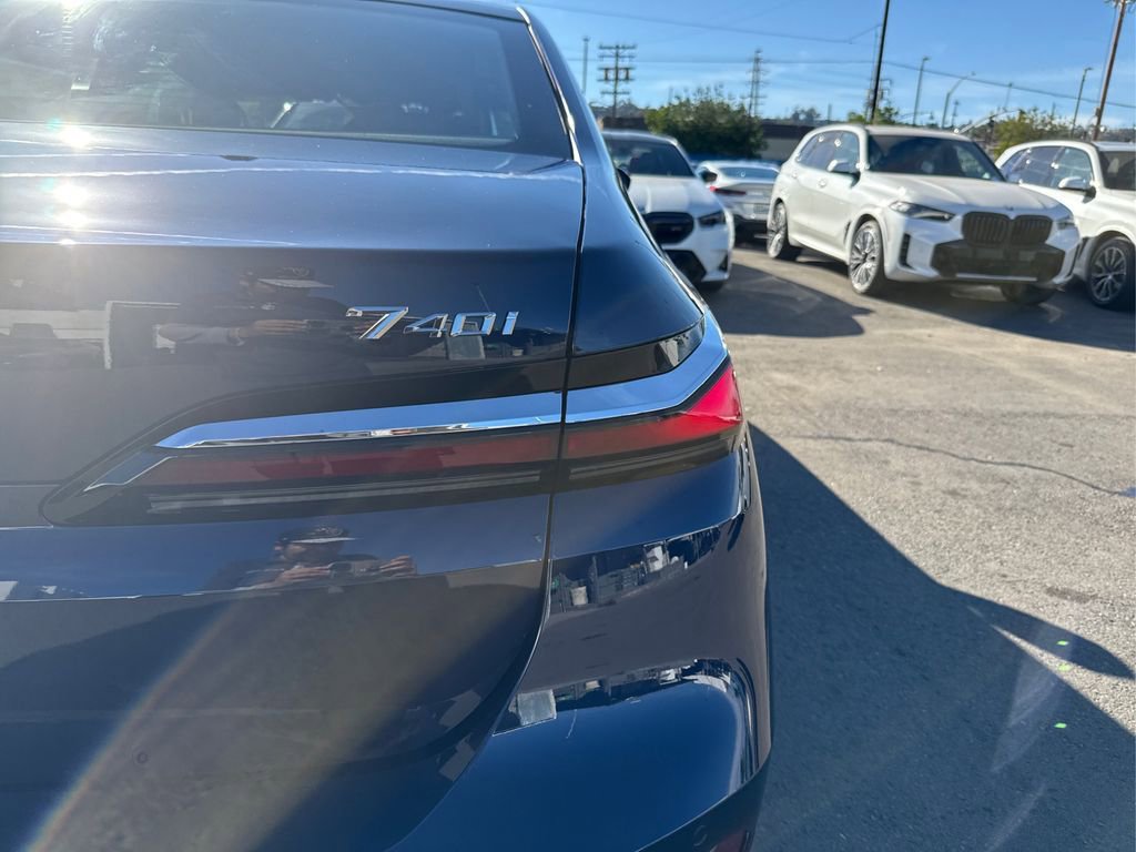 New 2026 BMW 740i image 16