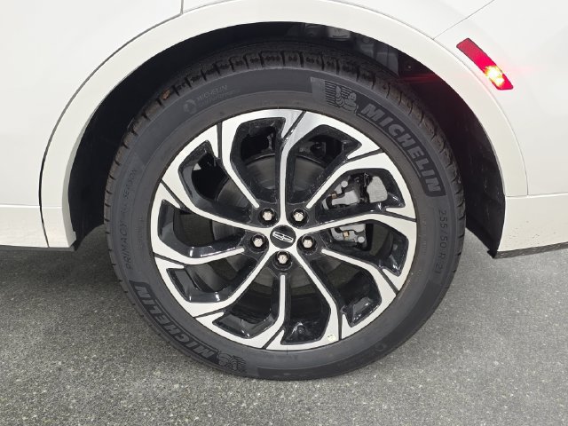 New 2026 Lincoln Nautilus Reserve AWD/4WD image 28