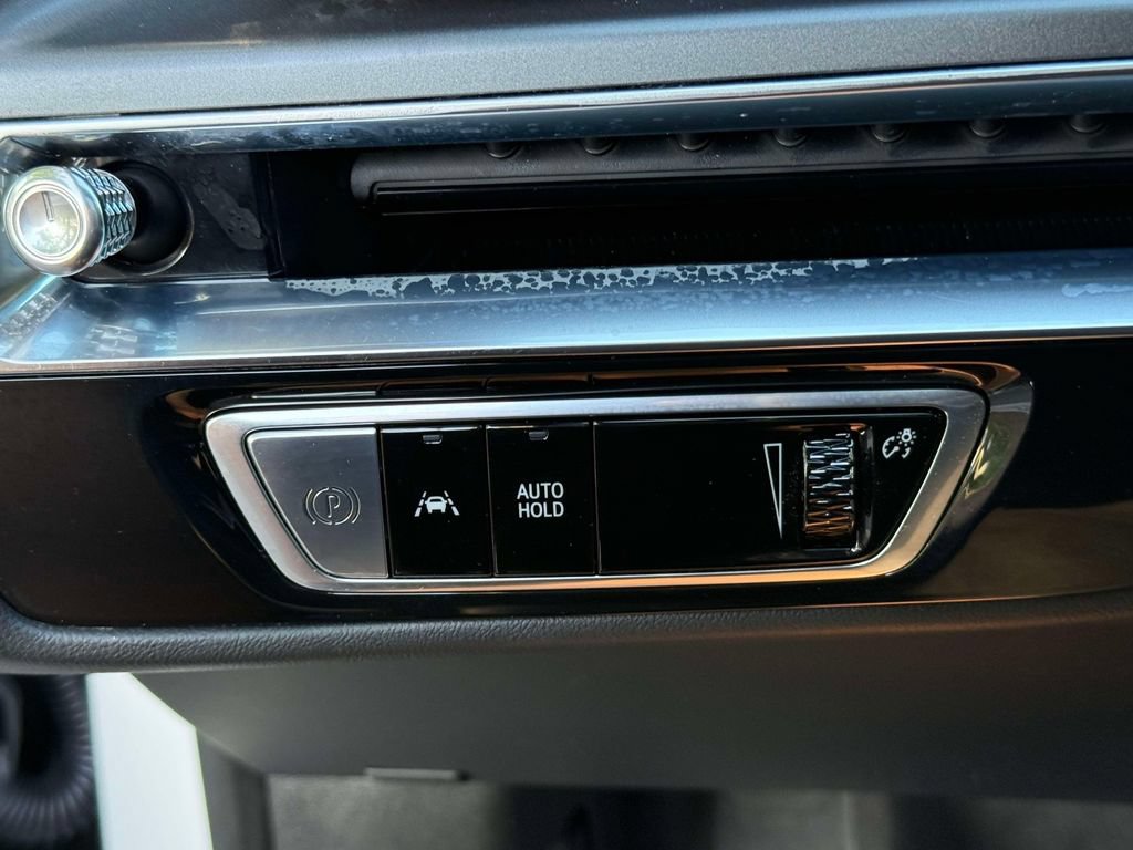 Used 2024 Cadillac Lyriq Tech w/ Driver Assist Package AWD/4WD image 29