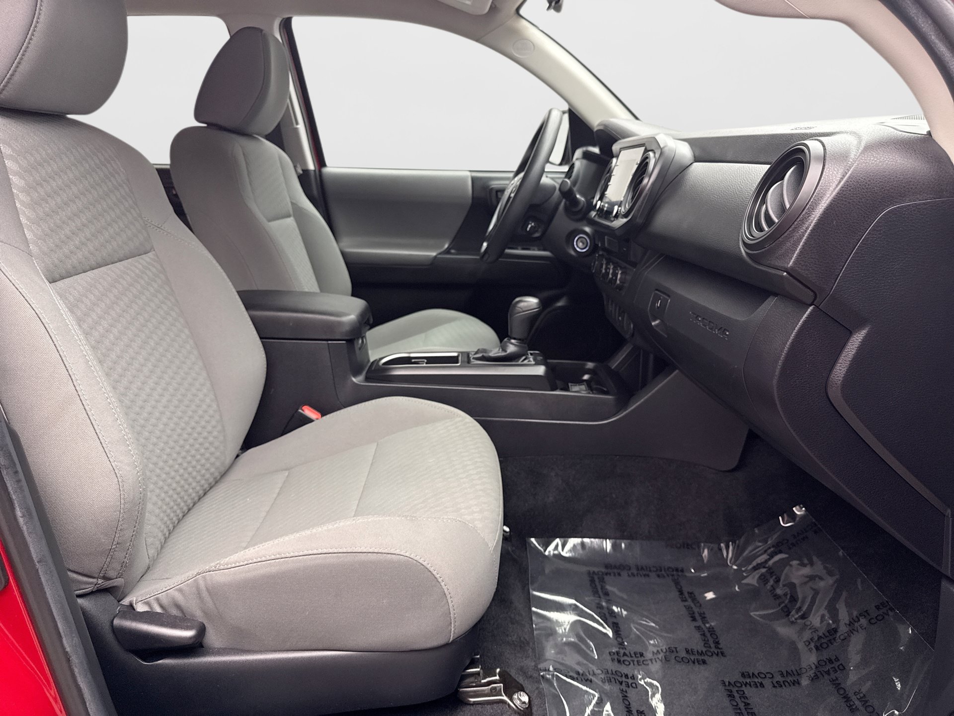 Used 2022 Toyota Tacoma SR AWD/4WD image 16