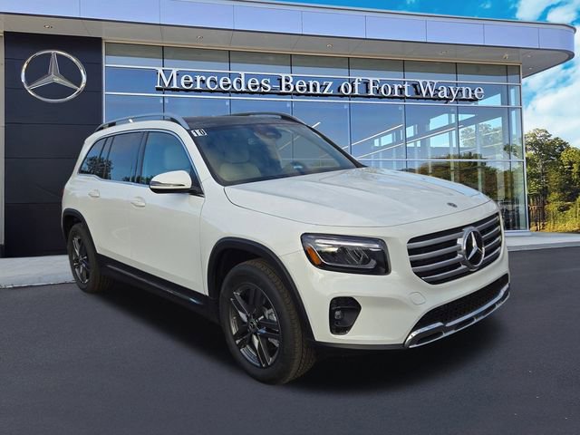 Used 2026 Mercedes-Benz GLB 250 4MATIC image 1