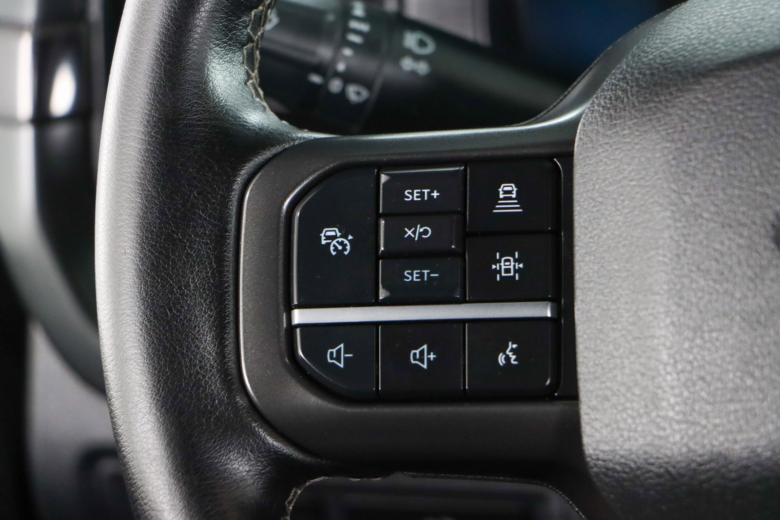 Used 2024 Ford F150 XLT w/ Equipment Group 302A MID image 14