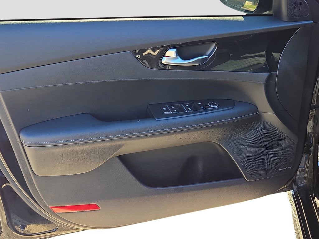 Certified 2023 Kia Forte GT-Line w/ GT-Line Premium Package image 13