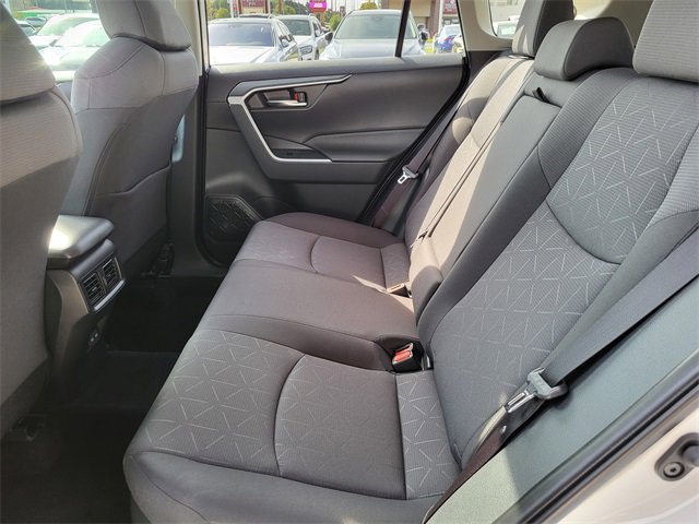 Used 2025 Toyota RAV4 XLE image 5