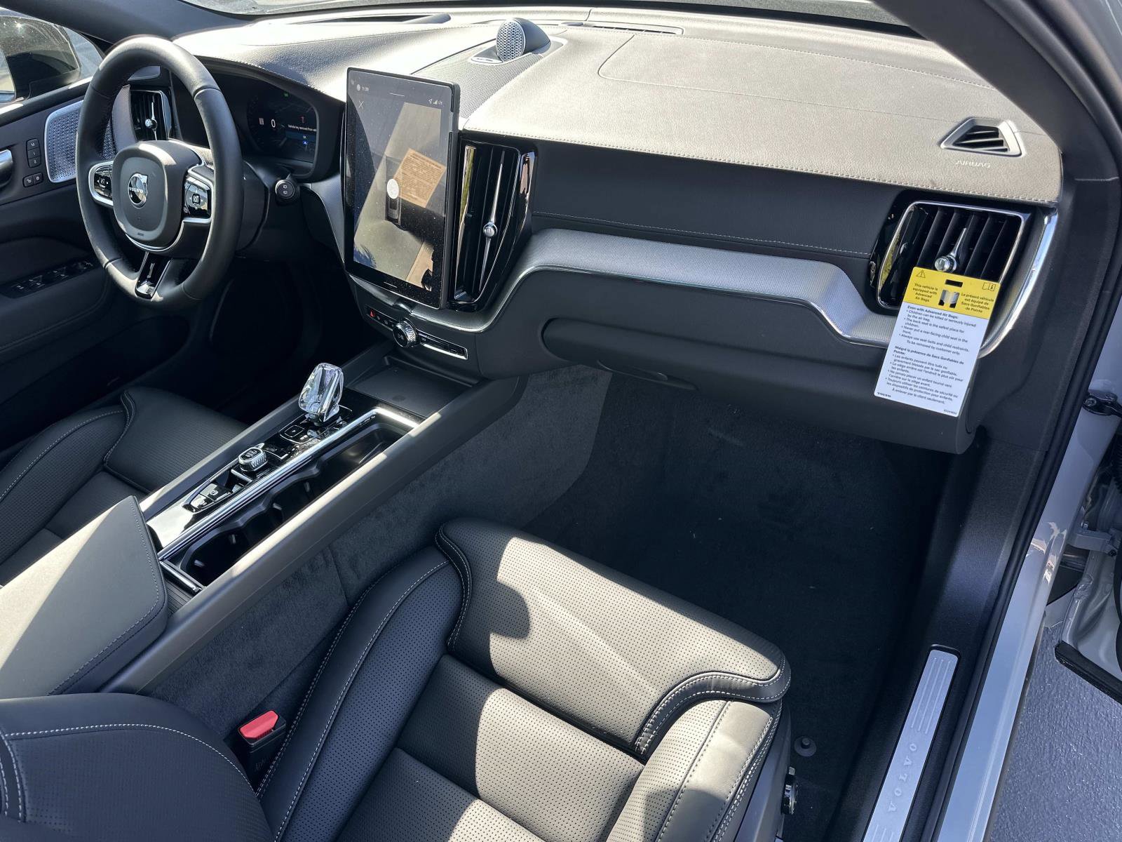 New 2026 Volvo XC60 T8 Ultra w/ Climate Package AWD/4WD image 21