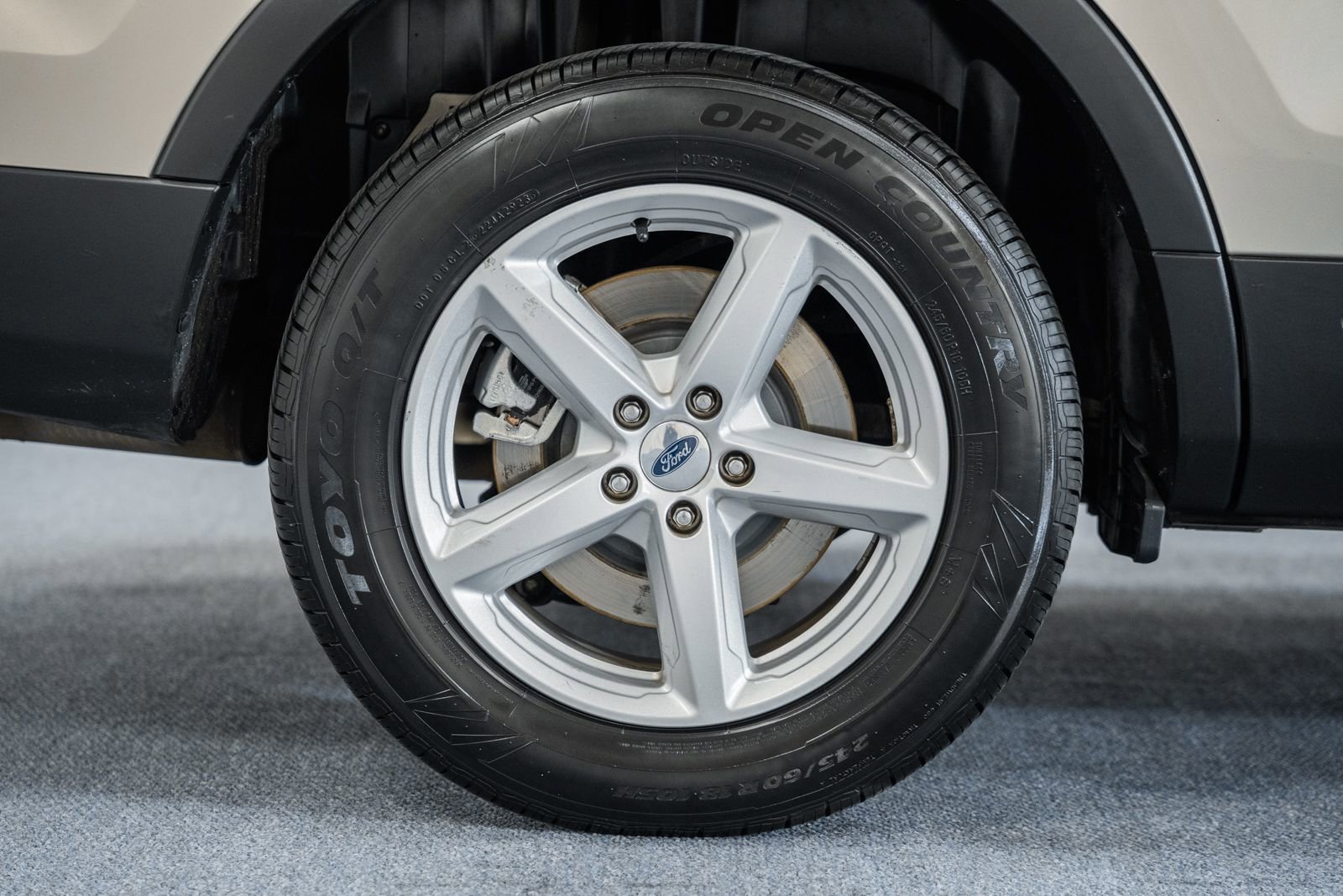 Certified 2017 Ford Explorer XLT w/ Equipment Group 202A image 17