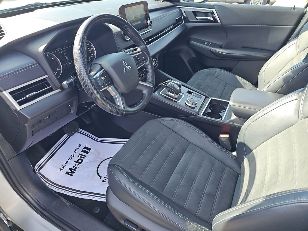 Used 2022 Mitsubishi Outlander SEL Black Edition image 34