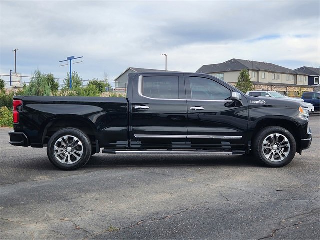 Used 2023 Chevrolet Silverado 1500 High Country w/ Technology Package image 2