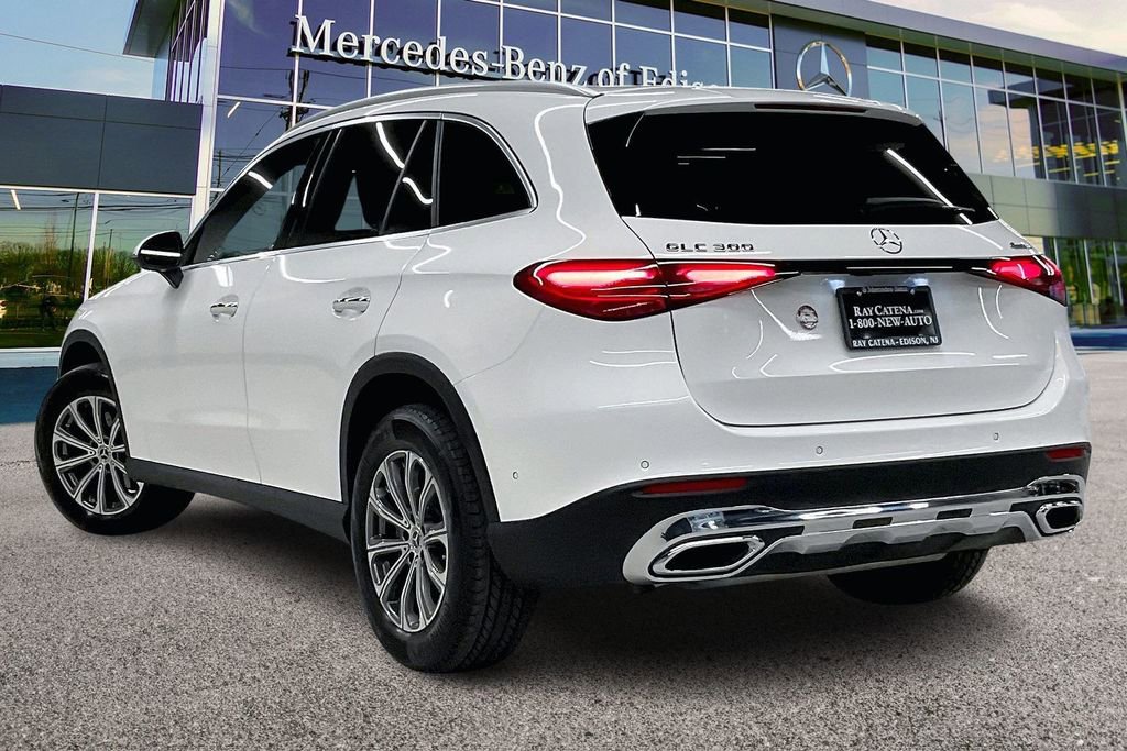 Certified 2024 Mercedes-Benz GLC 300 4MATIC image 2