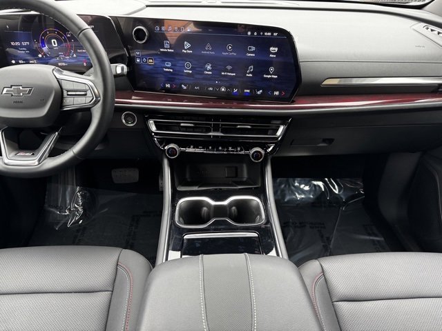 Used 2025 Chevrolet Traverse Z71 w/ Driver Confidence Package image 2