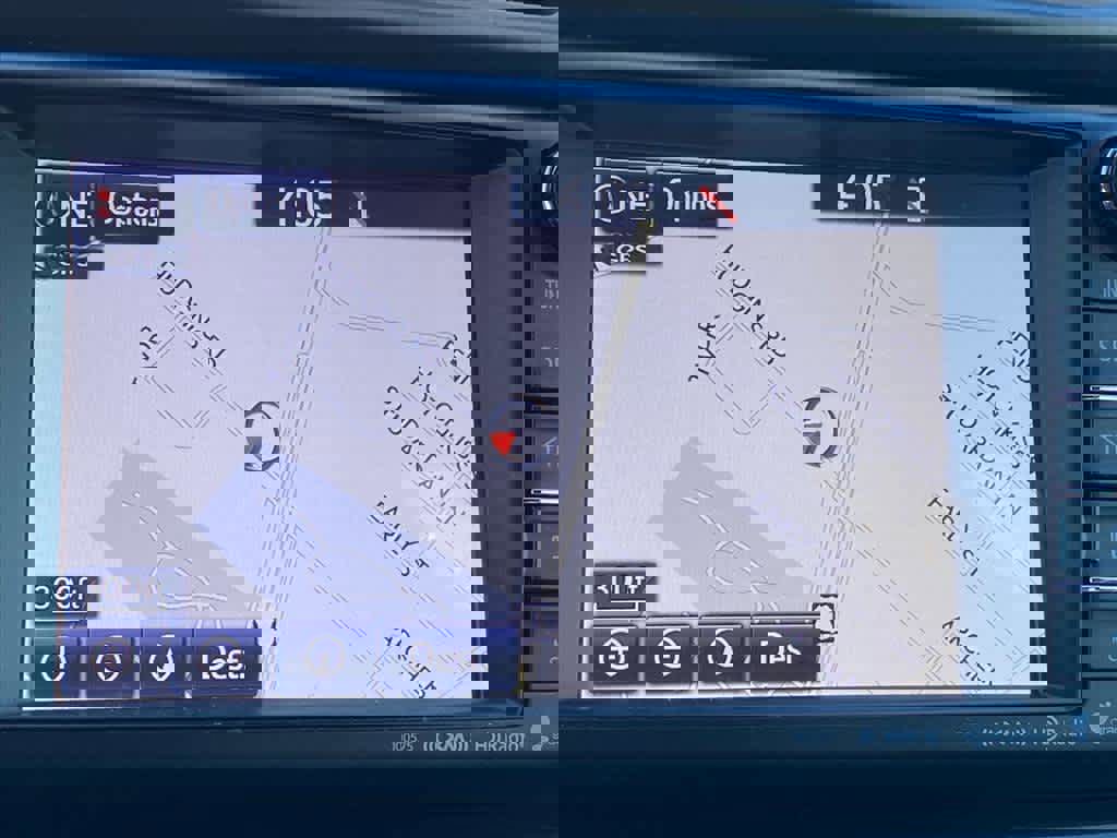 Used 2017 Toyota RAV4 Limited w/ Protection Package image 18