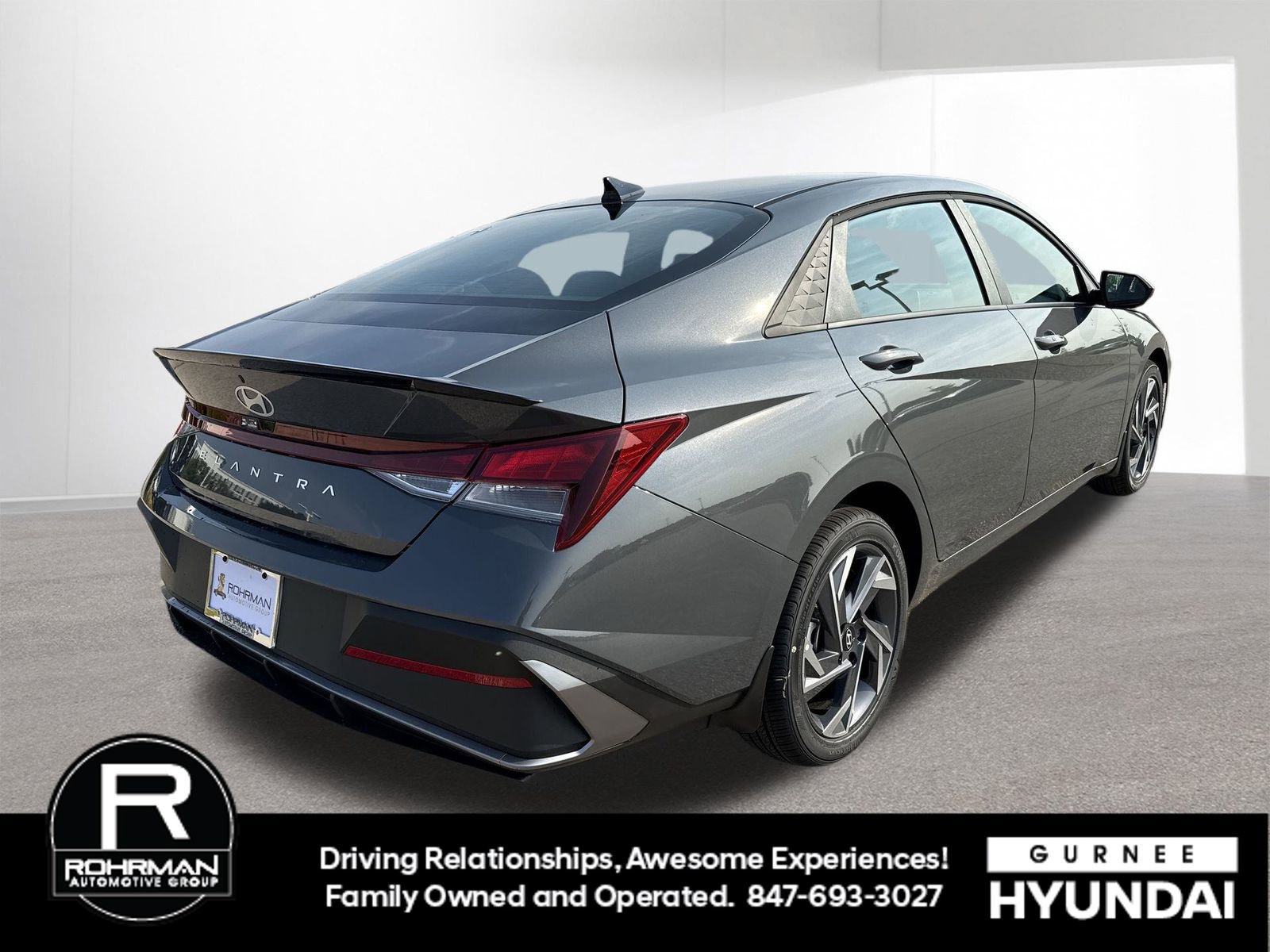 Used 2025 Hyundai Elantra Sport image 10