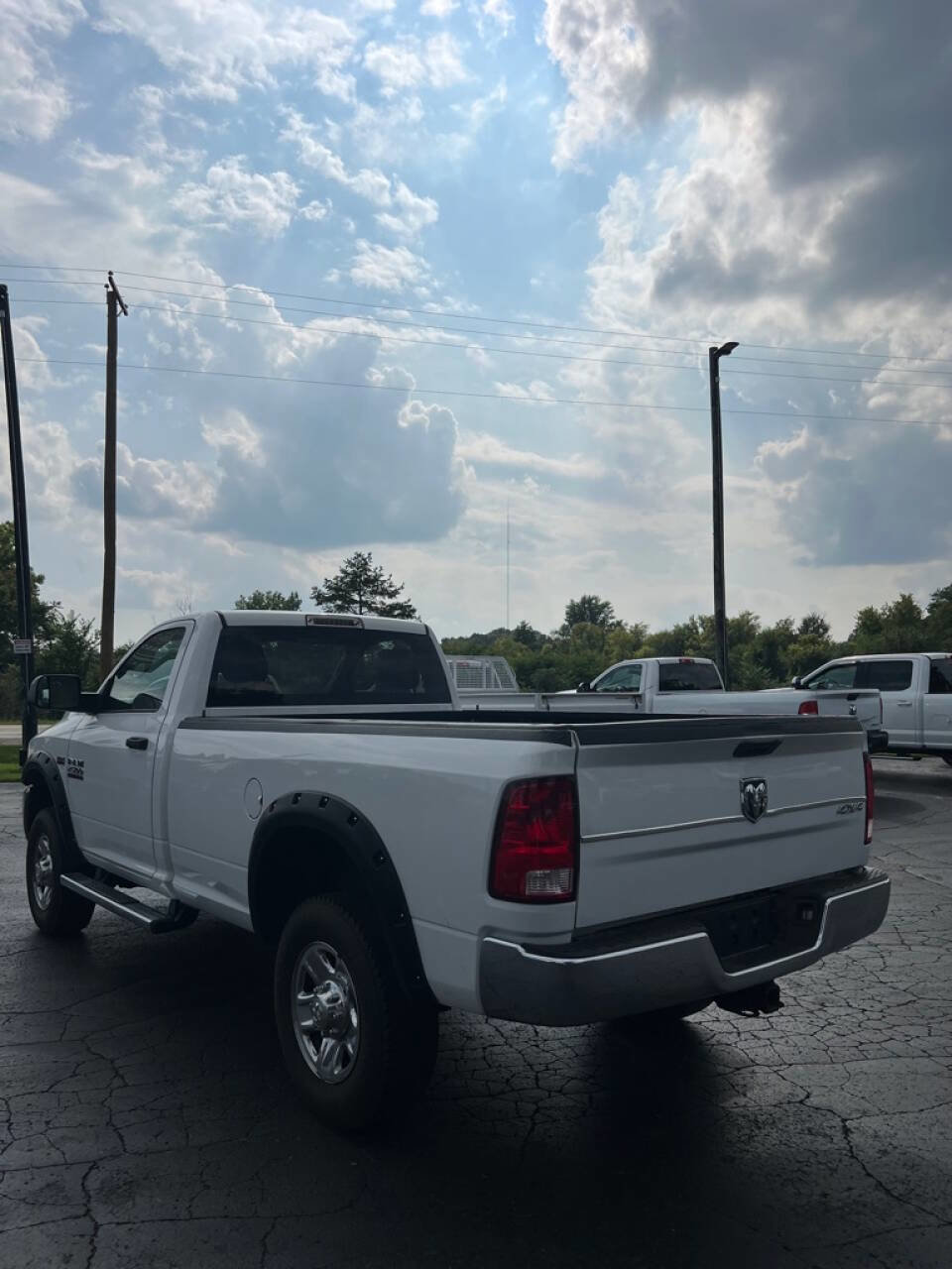 Used 2016 RAM 2500 Tradesman w/ Chrome Appearance Group AWD/4WD image 17