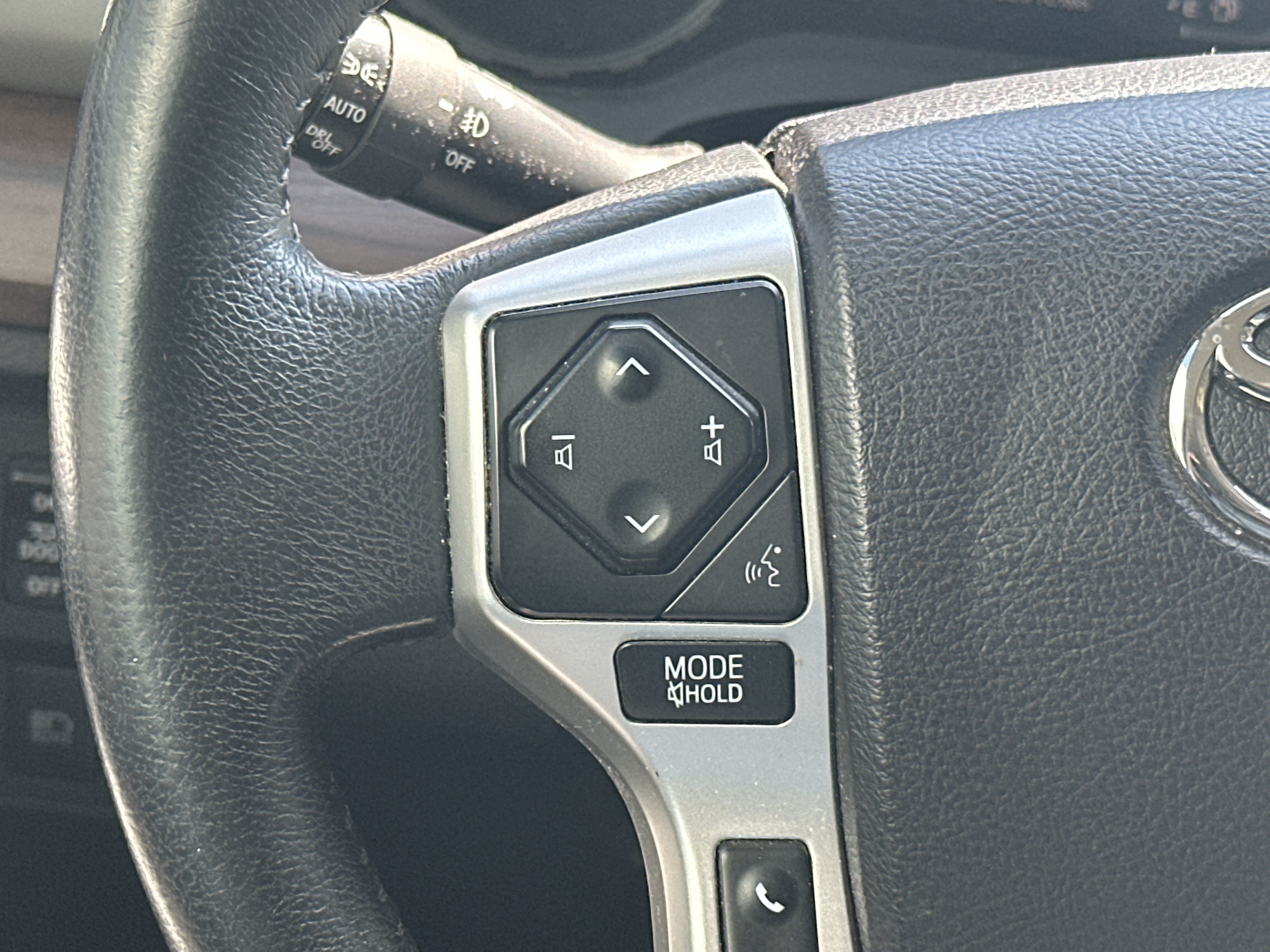 Used 2021 Toyota Tundra Limited AWD/4WD image 18