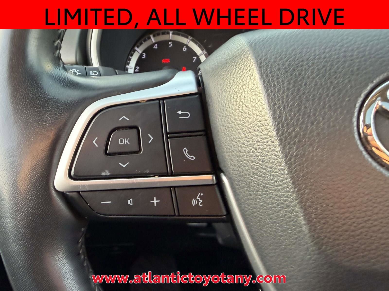 Used 2022 Toyota Highlander Limited image 33