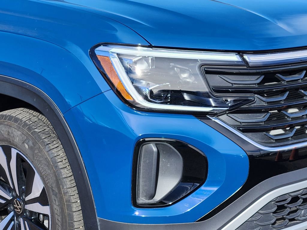 Used 2025 Volkswagen Atlas Cross Sport SE image 27