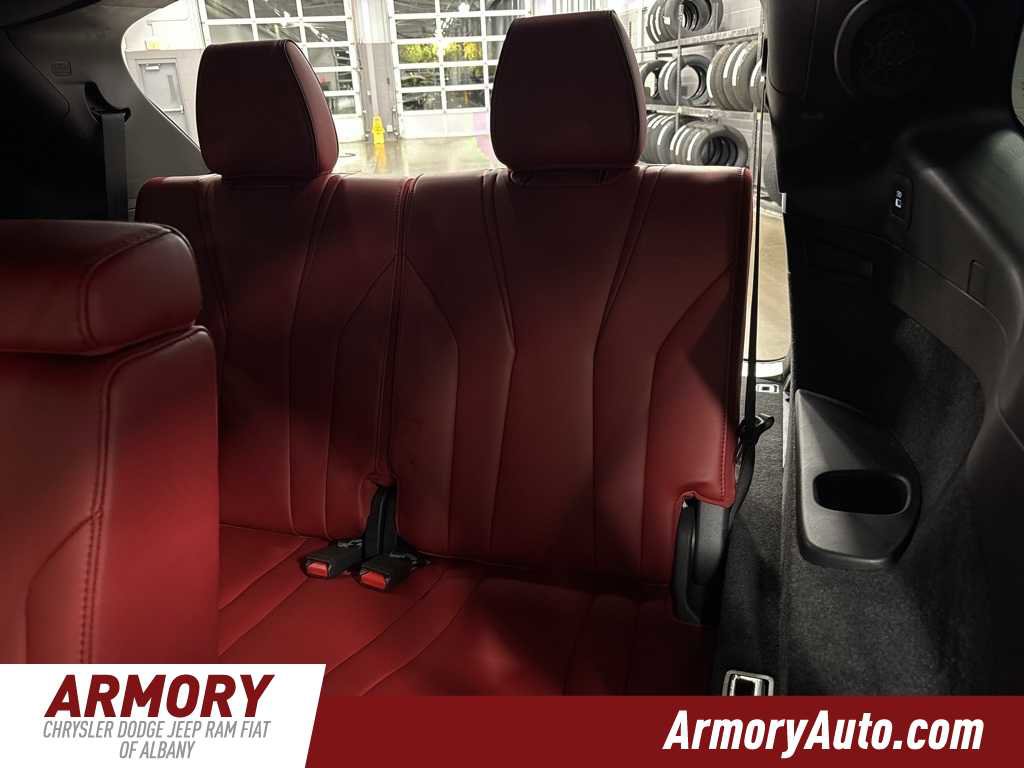 Used 2023 Acura MDX Type S image 32