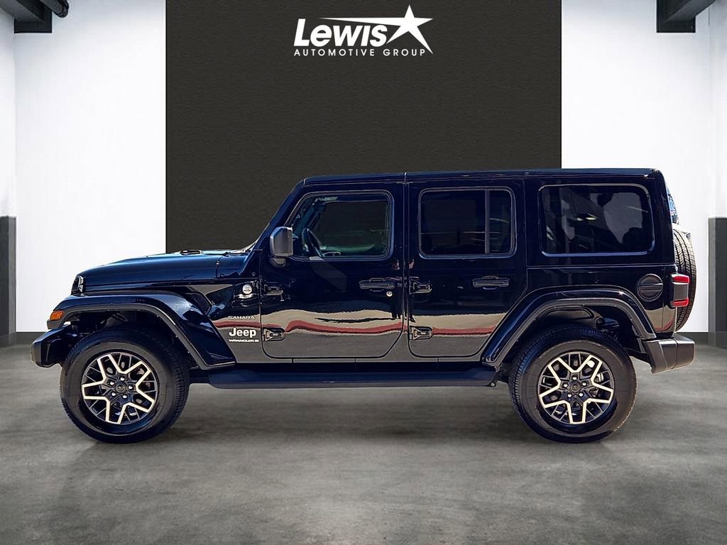 Used 2024 Jeep Wrangler Sahara image 2