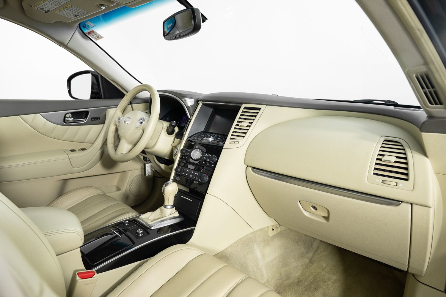 Used 2014 INFINITI QX70 AWD w/ Premium Package image 26