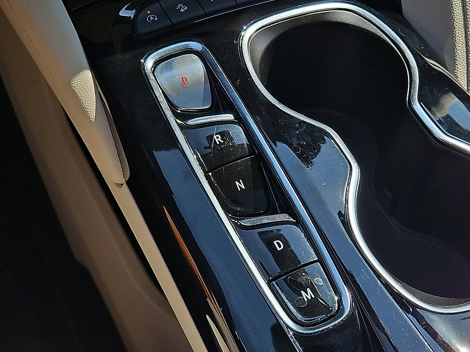 Certified 2022 Buick Envision Avenir w/ Technology Package II image 15