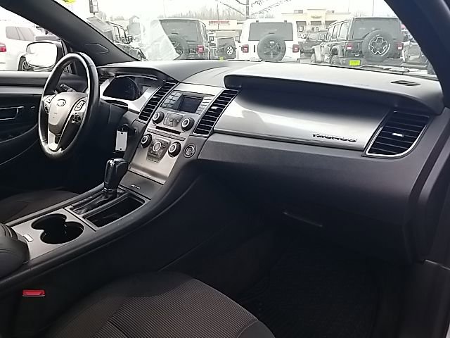 Used 2018 Ford Taurus SEL FWD image 34