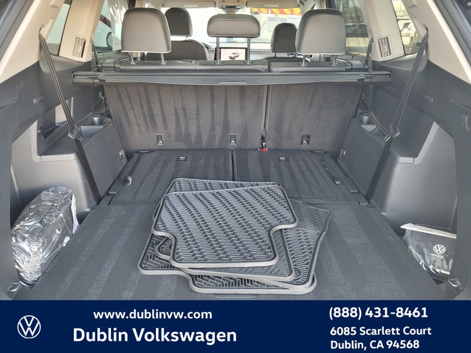 Certified 2025 Volkswagen Atlas SEL Premium R-Line image 26