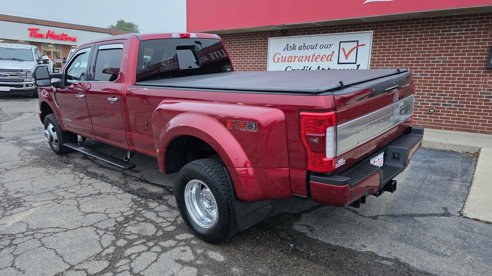 Used 2017 Ford F350 Platinum w/ Platinum Ultimate Package image 5