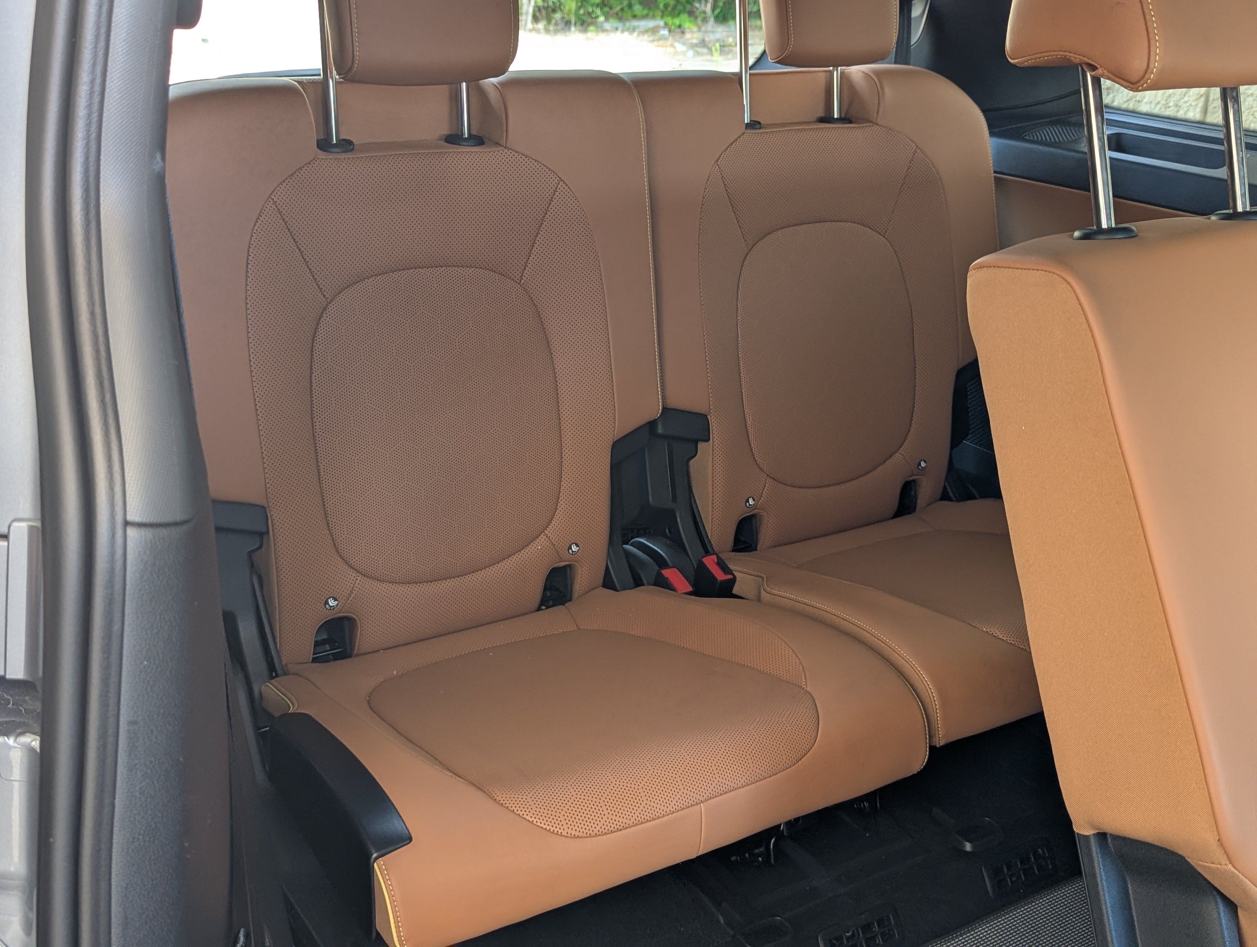 Used 2025 Volkswagen ID. Buzz Pro S Plus RWD image 23