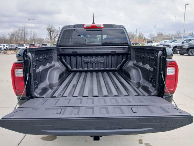 New 2026 GMC Canyon Denali w/ LPO, Denali Black Edition AWD/4WD image 18