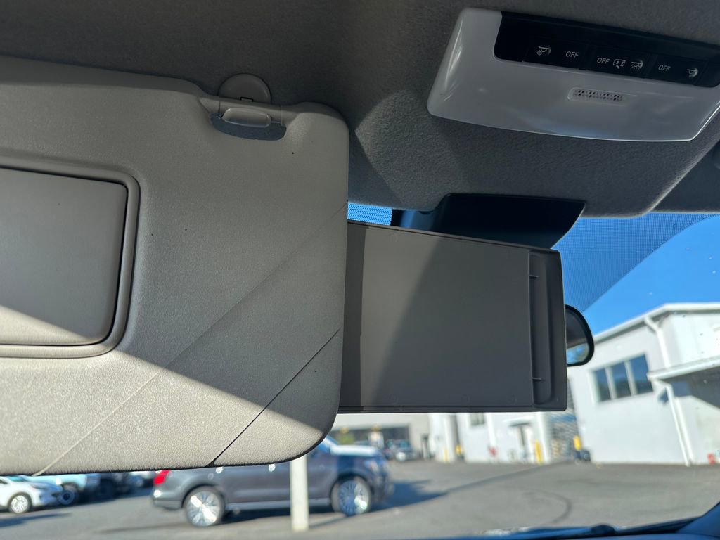 Used 2024 Nissan Kicks SR image 67