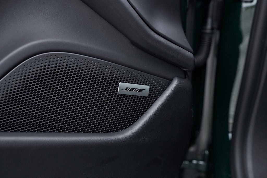 Used 2025 Porsche Taycan Turbo S w/ Premium Package image 37