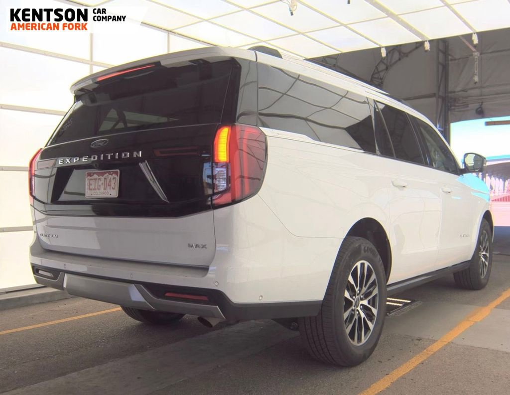 Used 2025 Ford Expedition Max Platinum image 2