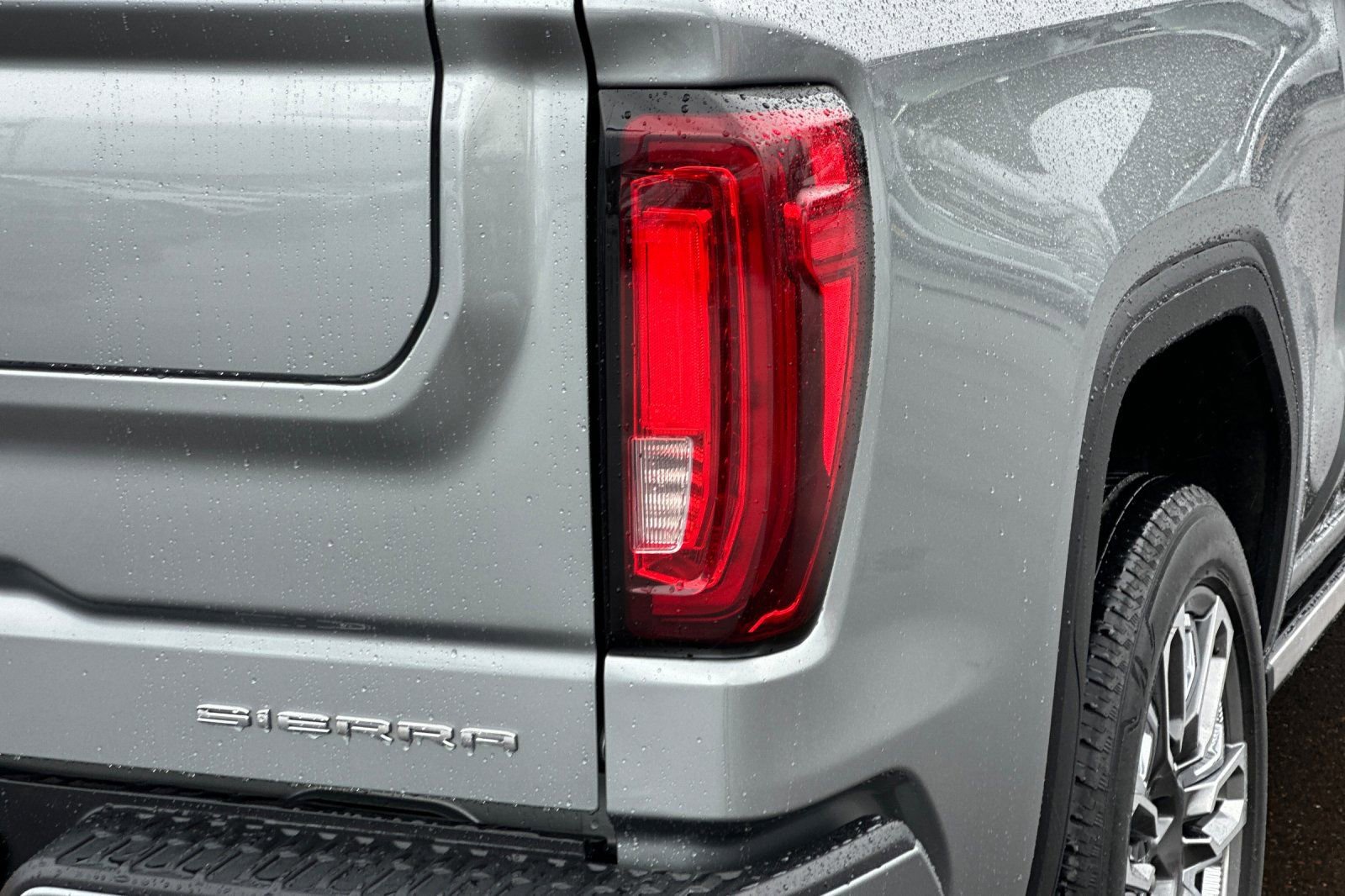 Used 2023 GMC Sierra 1500 Denali Ultimate image 24