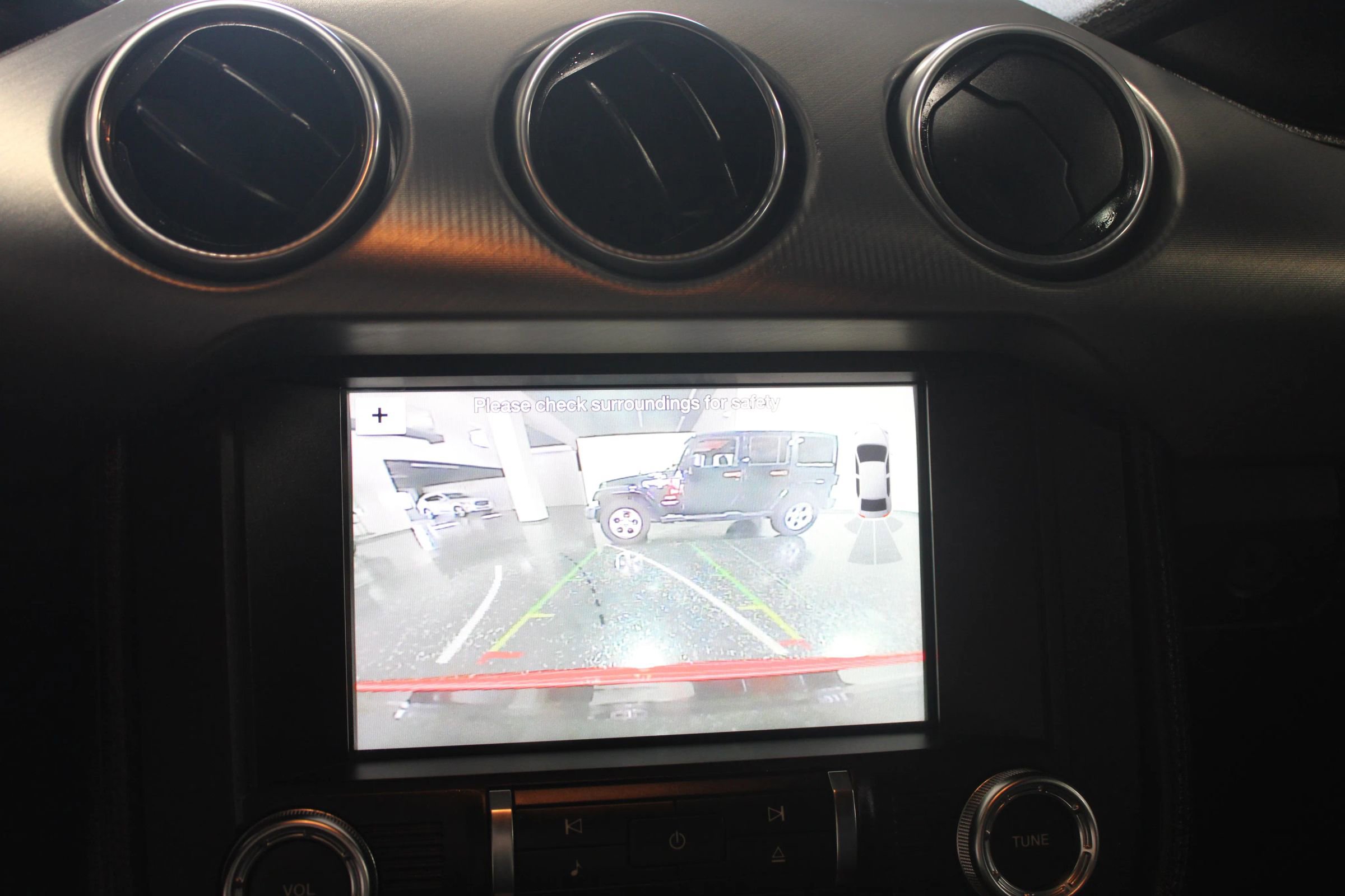 Used 2018 Ford Mustang Premium image 18