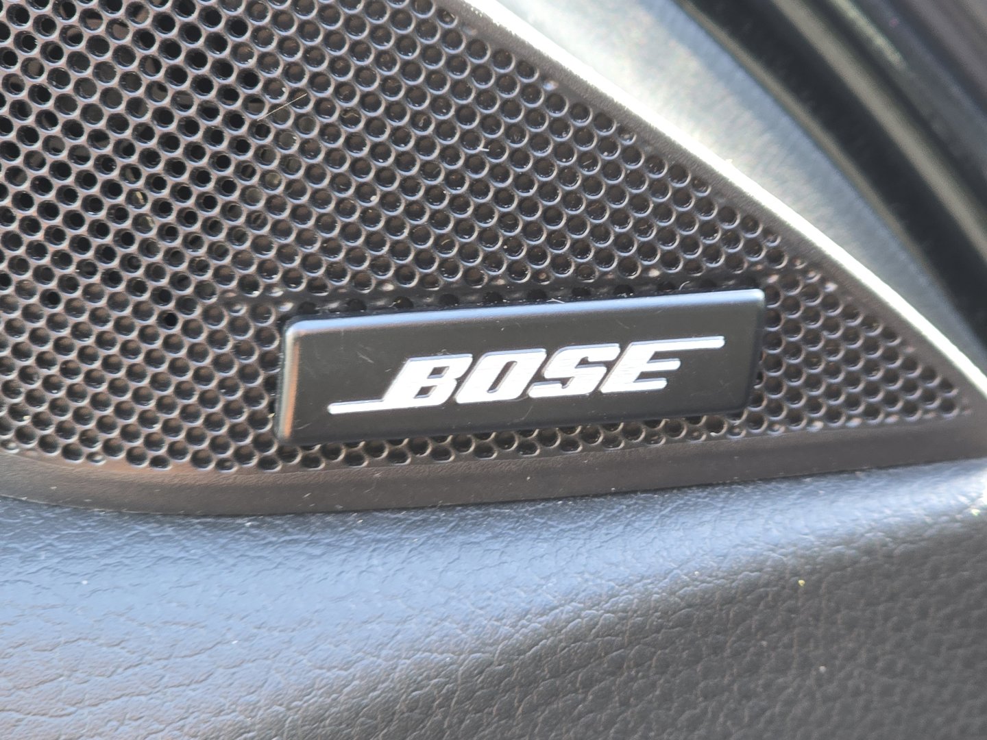 Used 2024 MAZDA CX-50 AWD 2.5 S w/ Premium Package image 10