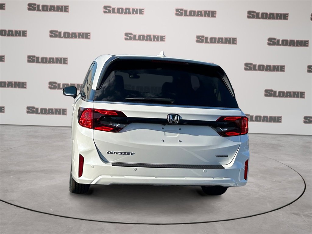 New 2026 Honda Odyssey Touring image 4